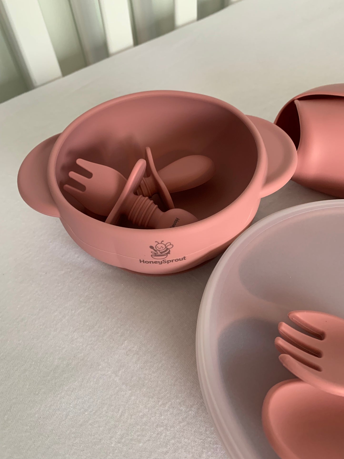 SILICONE FEEDING SET-🤍 Our silicone feeding set is soft, durable and easy to clean — designed to make early mealtimes simpler for parents and babies alike.